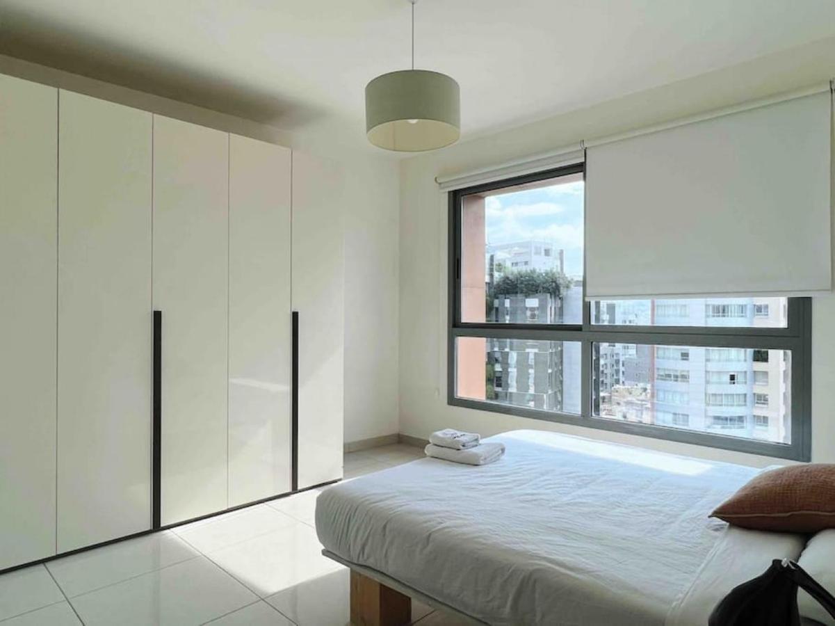 Modern 3Br Apt Next To Hotel Dieu بيروت المظهر الخارجي الصورة