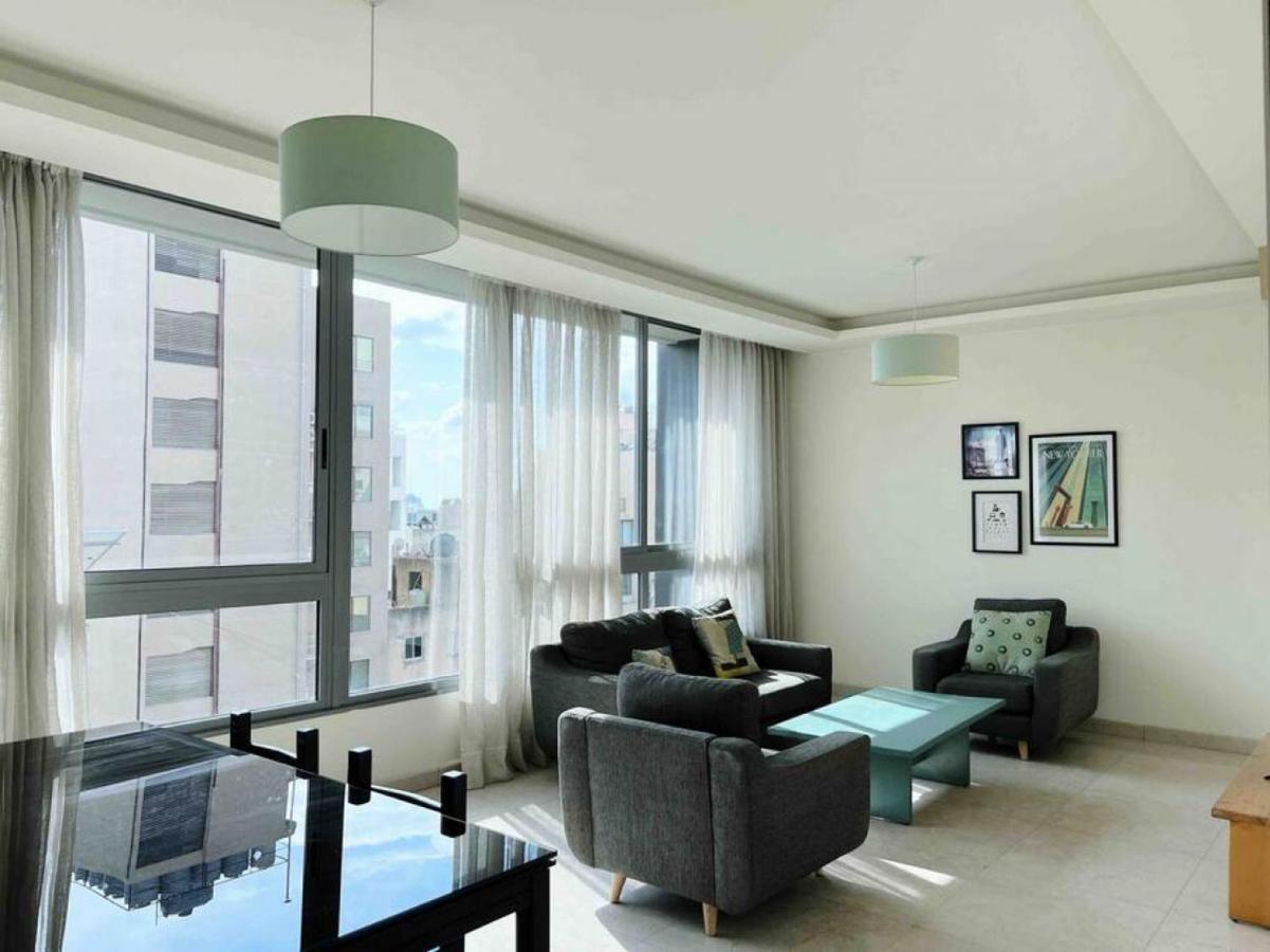 Modern 3Br Apt Next To Hotel Dieu بيروت المظهر الخارجي الصورة