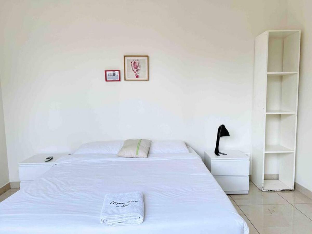 Modern 3Br Apt Next To Hotel Dieu بيروت المظهر الخارجي الصورة